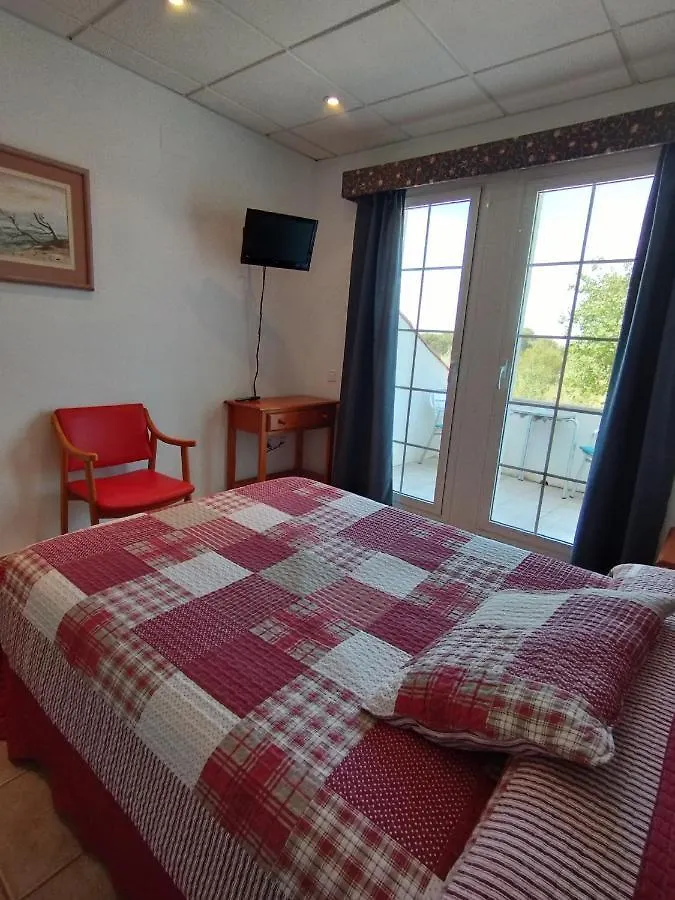 Hostal Restaurant Paca Риумар