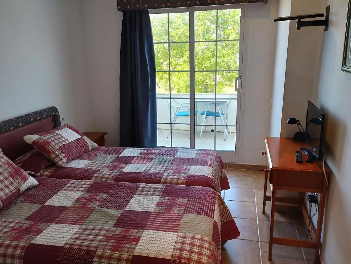 Hostal Restaurant Paca Риумар 2*,